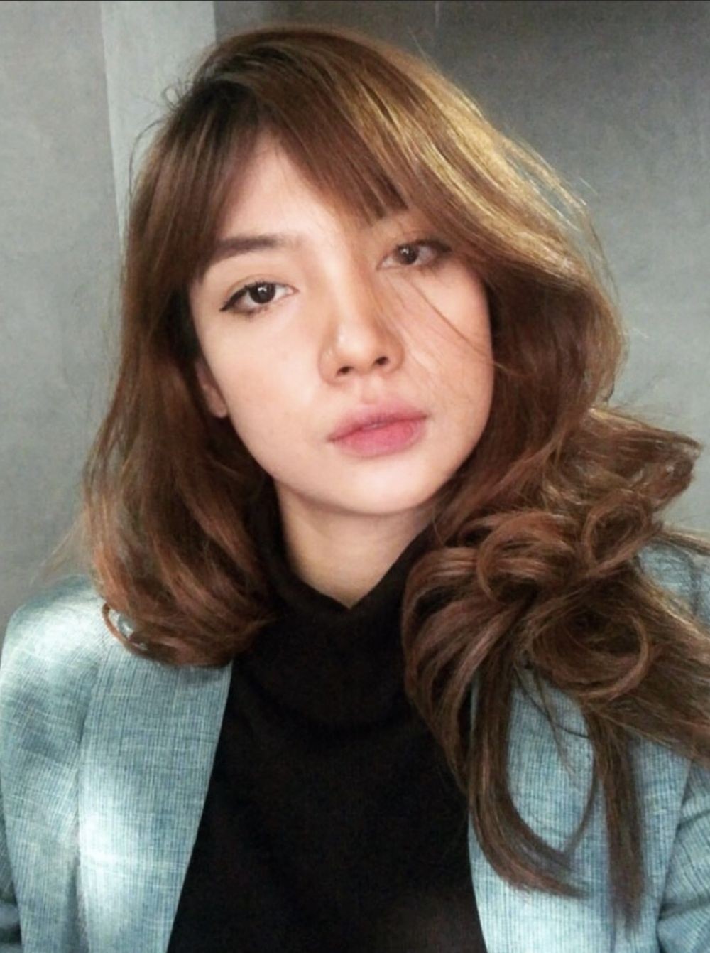 Bella Kuku Tenesia Selebgram Viral yang Mirip dengan Lisa Manoban