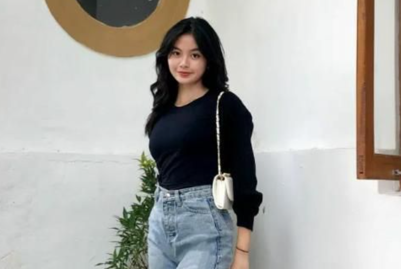 Citra Monica kalkulator