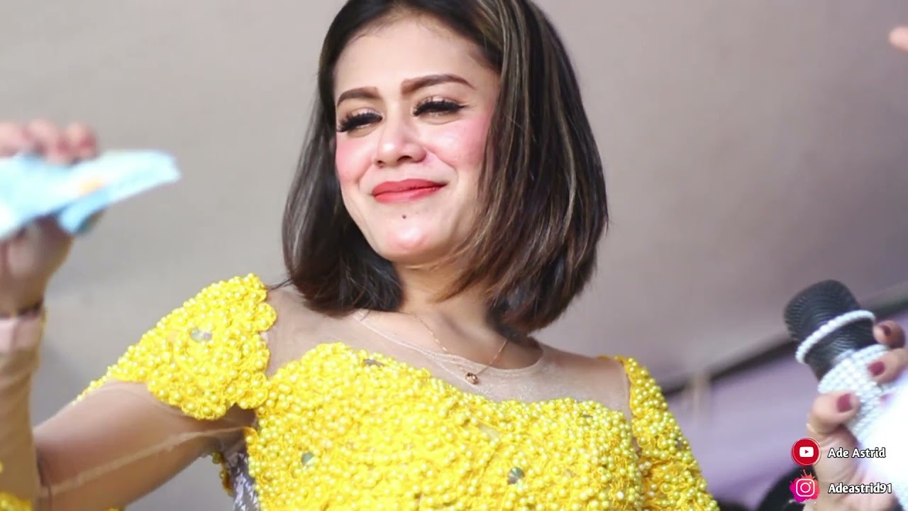 Ade Astrid dangdut