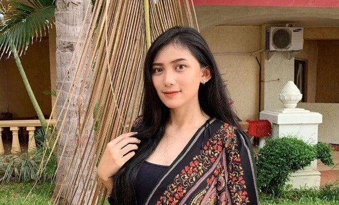 Meike Ikendrena agama