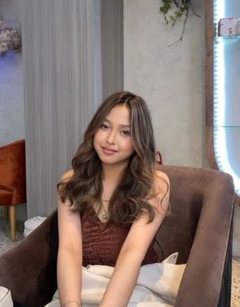 Michelle Ashley agama