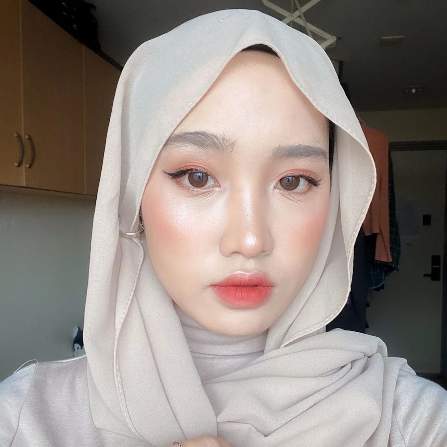 Sabrina Azhar wikipedia