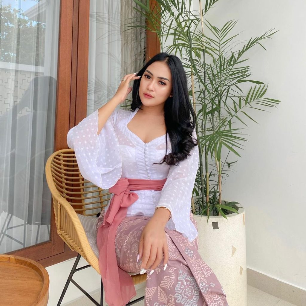 Silvia Roy Shita wikipedia