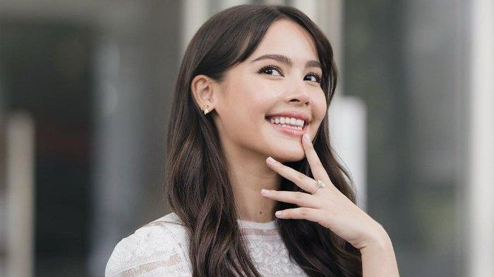 Yaya Urassaya