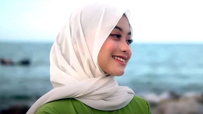 Cut Rani Auliza agama