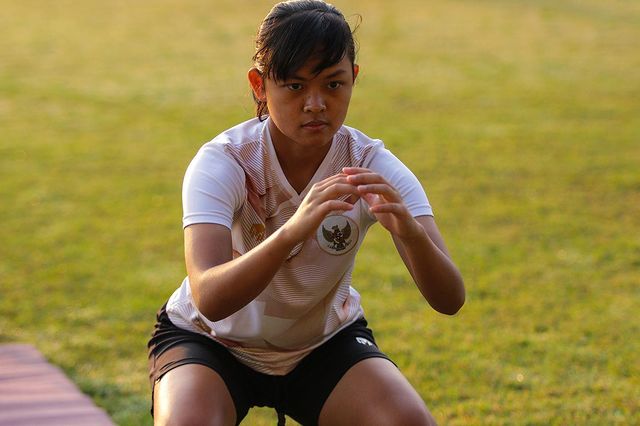 Helsya Maeisyaroh agama