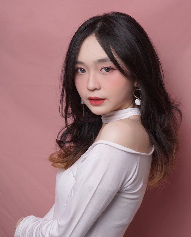 Angie Tania wiki