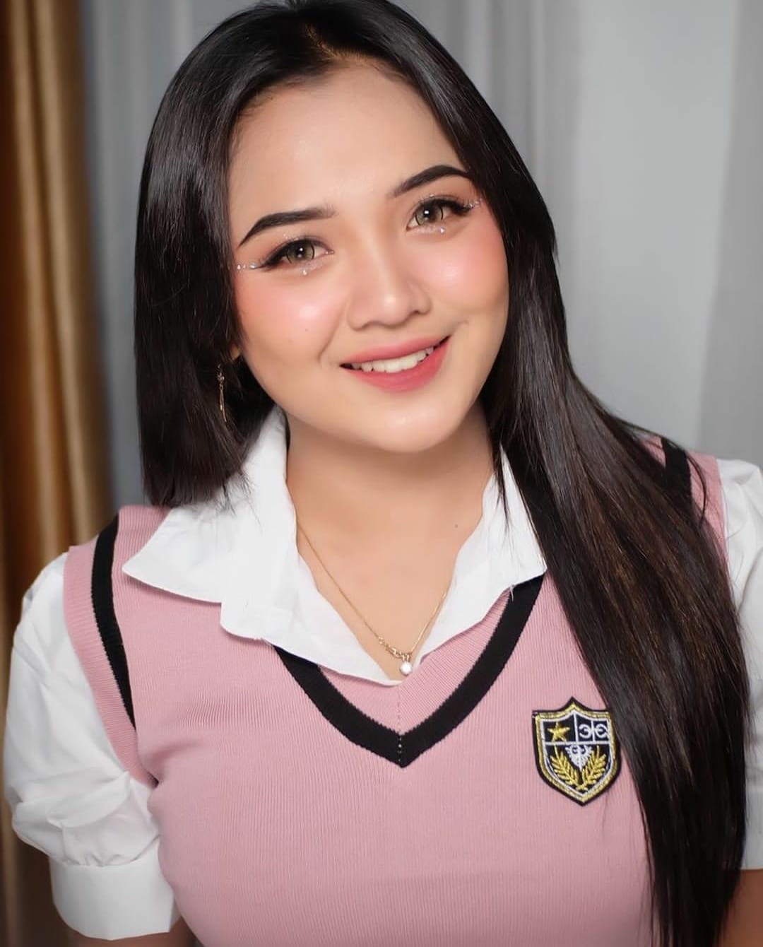 DJ Tanti Erina agama