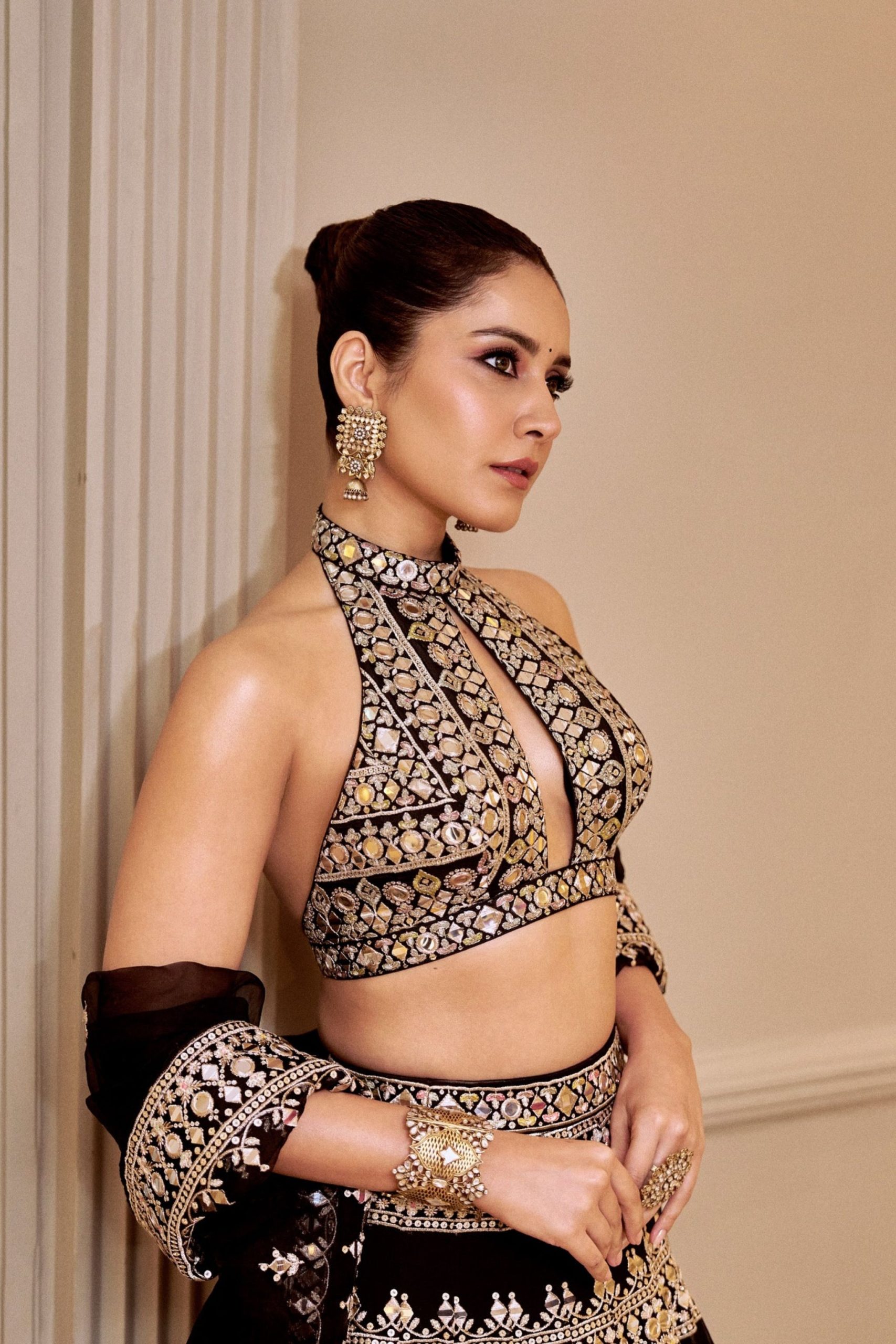 Raashi Khanna zz scaled