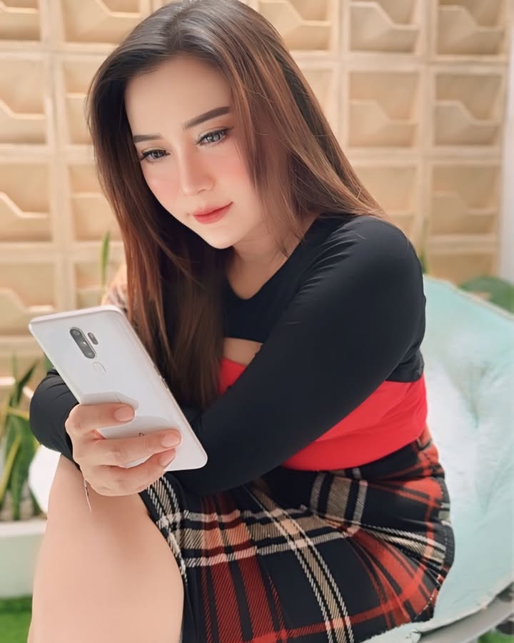 Evis Renata z