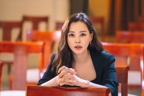Lee Ha Nee b