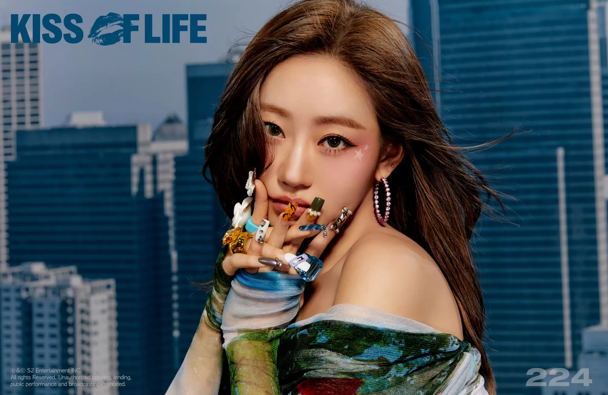 Julie Kiss of Life b