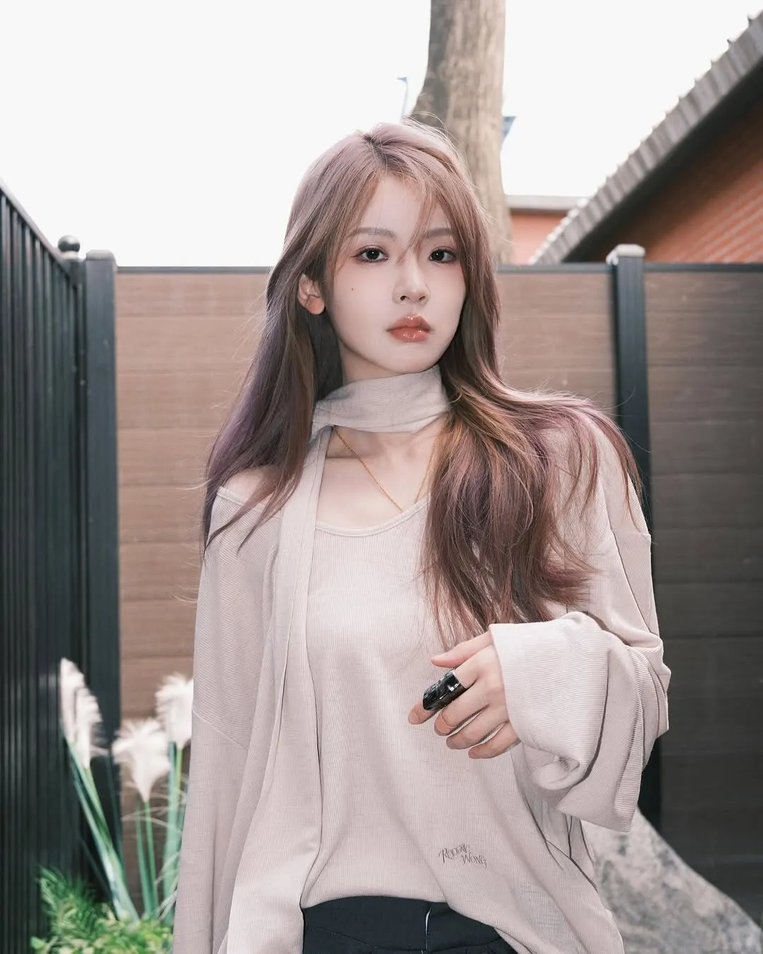 Zhang Miao Yi v