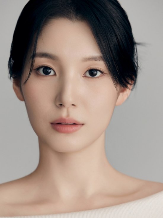 Han Dong Hee